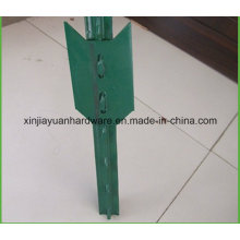 Green Painted Studded T Post with Spade for Garden/Vineyard